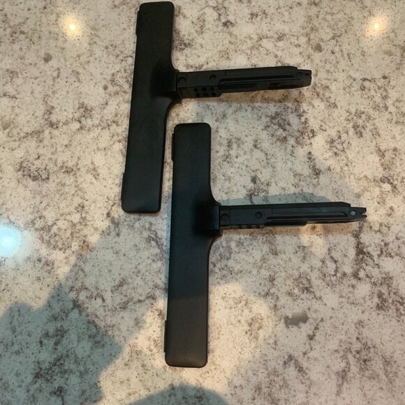 Samsung TV Stand Pair Legs Base BN63-18842X001 - Picture 2 of 4